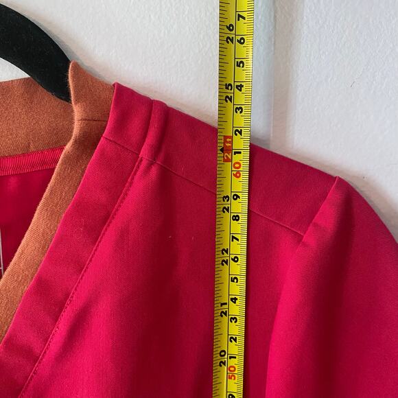 FIGS Oran V-neck Scrub Top Hot Pink Orange Nurse Uniform Women's size Medium - Picture 8 of 9